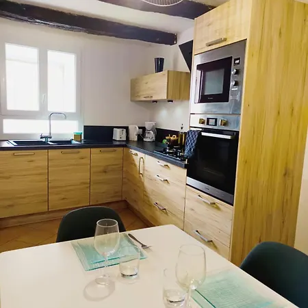 Entre Montagne Et Lavande - Maison Provencale Apartment *