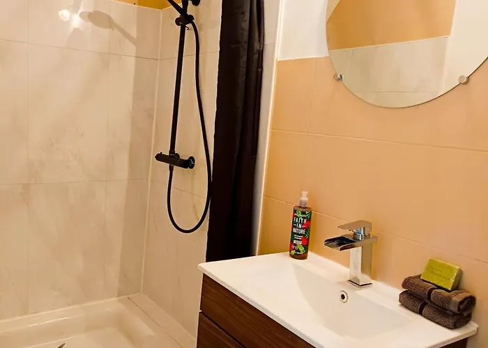 Entre Montagne Et Lavande - Maison Provencale